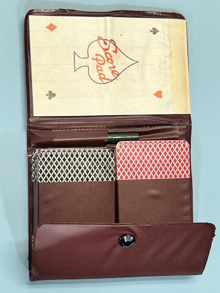 TWIN PACK PLAYING CARDS + CASE + SCORE PAD.