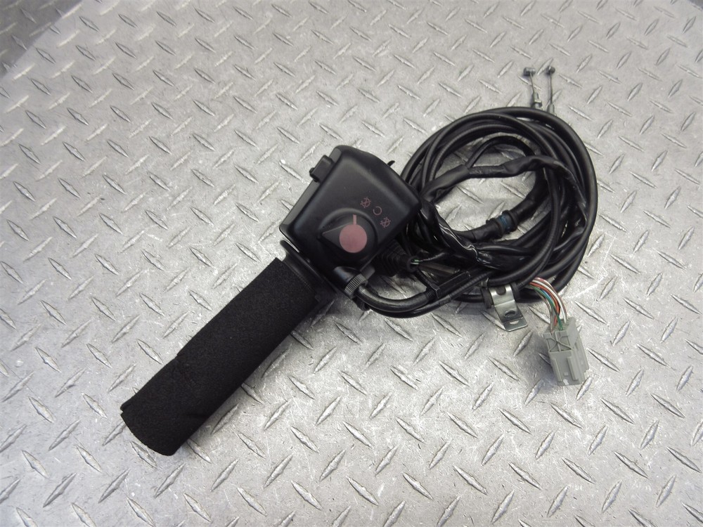 2013 12-17 Honda GL1800 Goldwing Right Handlebar Switch Throttle Control Cable