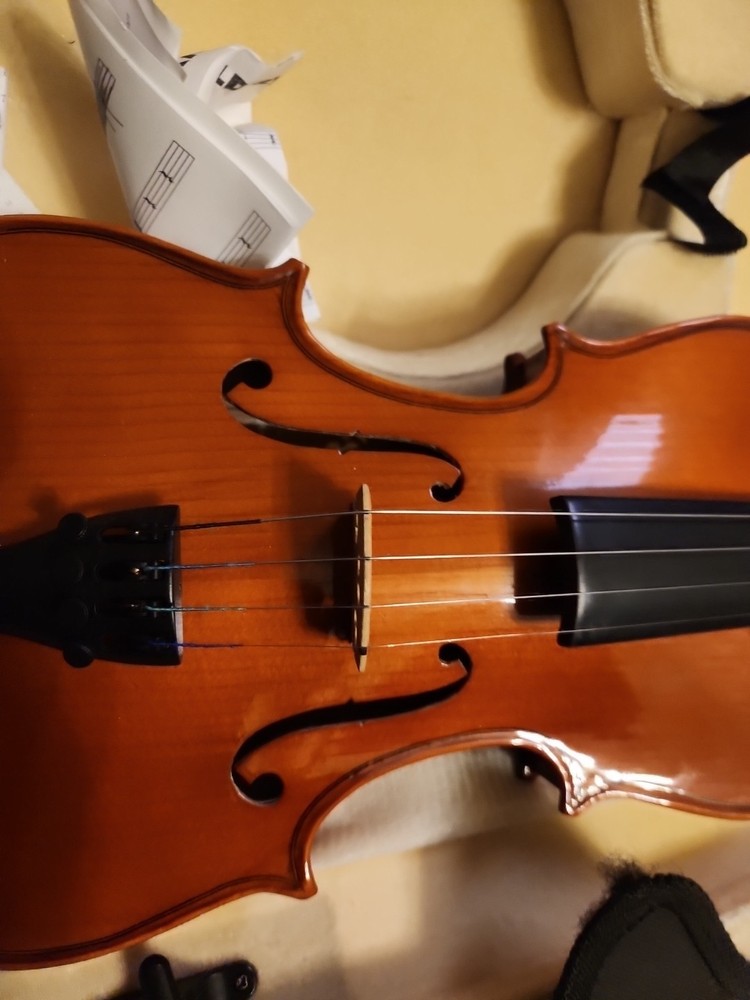 Used violin 