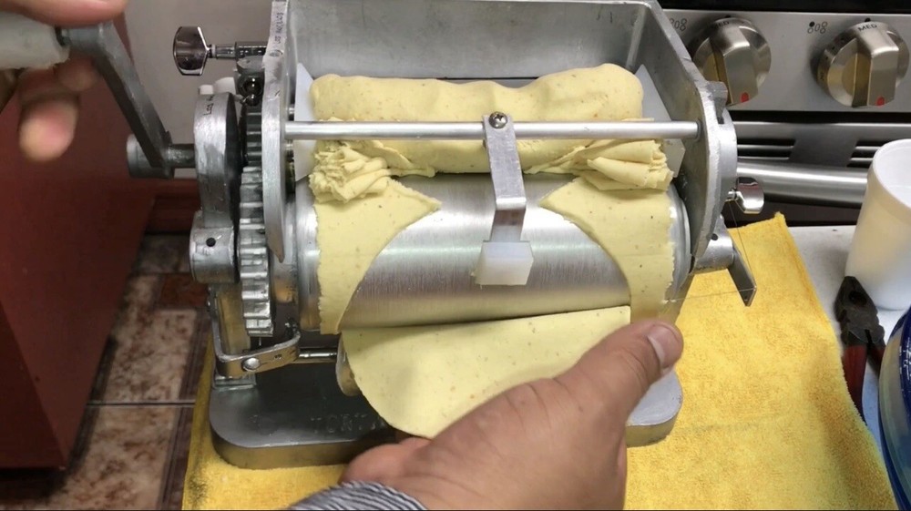Tortilla Maker Roller Press.