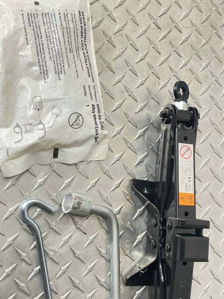 14-19 Mazda 6 Tools Kit Set OEM
