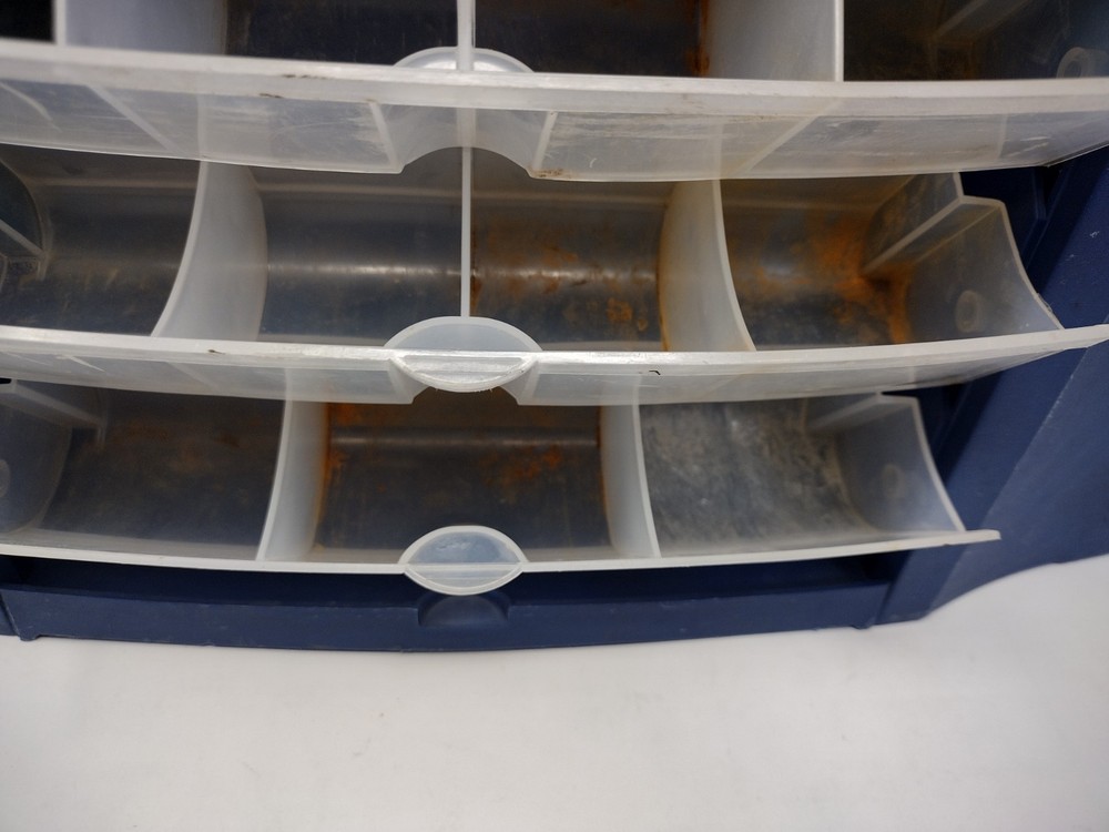 VTG ZAG Plastic tool Box