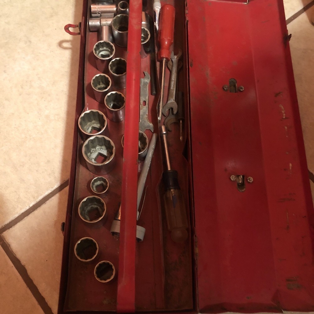 VINTAGE Wiseco Performance Piston RED TOOL BOX w/ TRAY Preowned