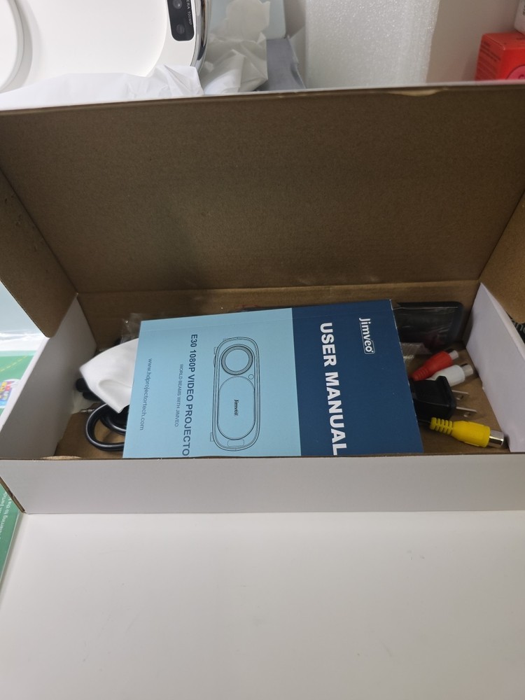 Video Projector 1080p