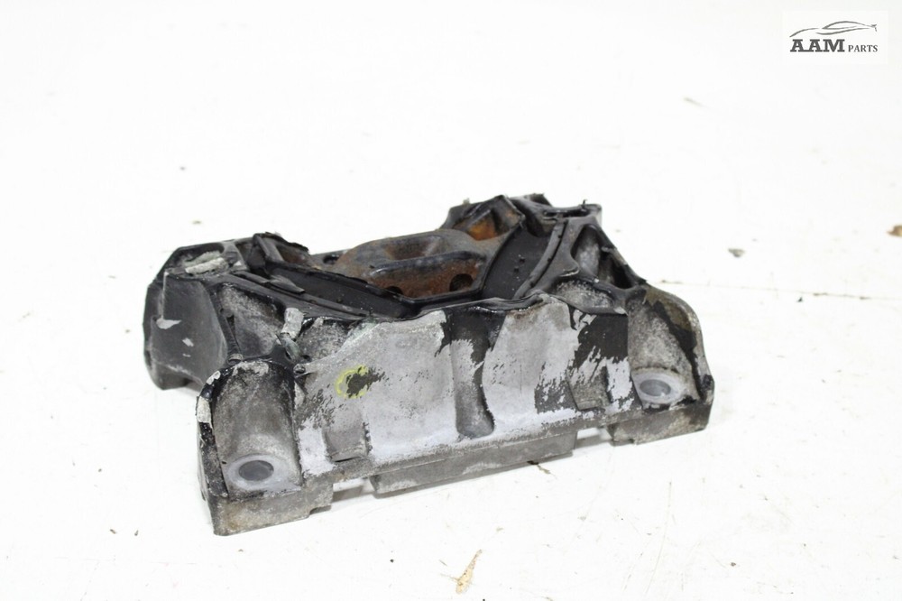 2018-2024 FREIGHTLINER CASCADIA 14.8L DD15 FRONT LEFT SIDE ENGINE MOUNT OEM