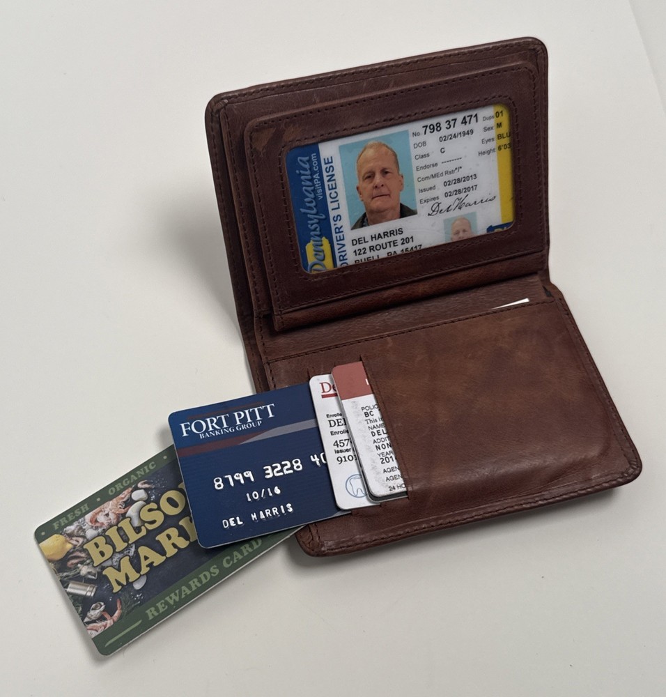 American Rust Amazon Screen Used Del Harris (Jeff Daniels) Wallet & ID