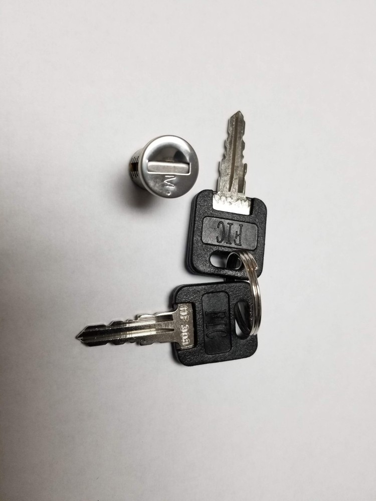 NEW SET OF 5 FIC REPLACEMENT CYLINDERS WITH 10 KEYS RV, MOTORHOME, TRAILER LOCK