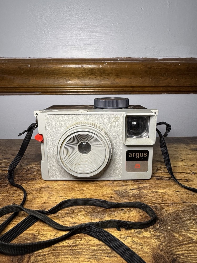 Vintage ARGUS A 134 Camera  - Untested