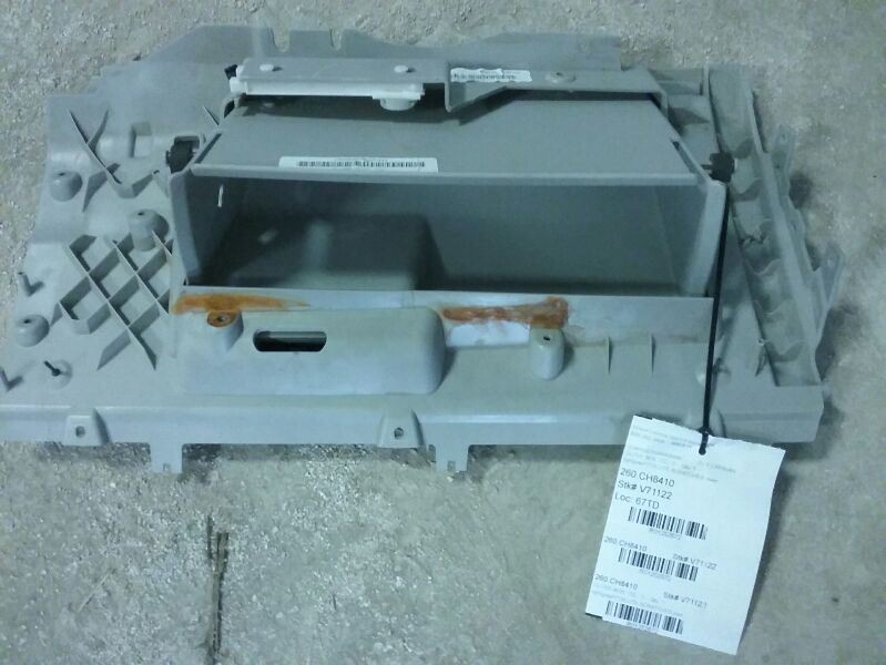 CARAVAN 2010 Glove Box 1252672
