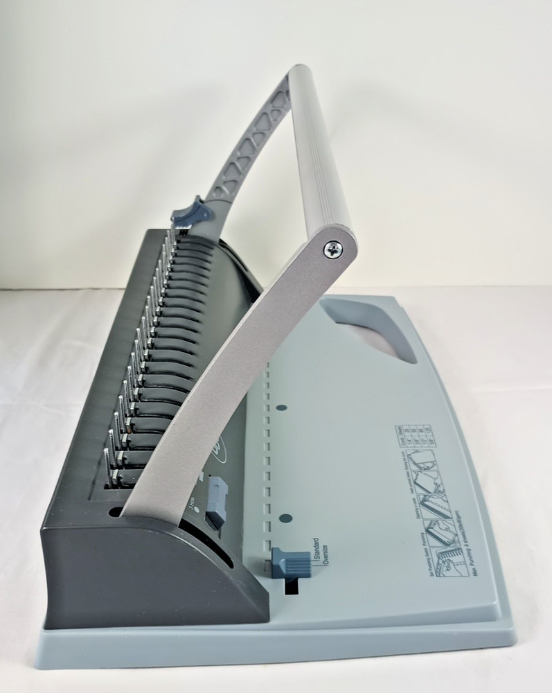 GBC BindMate Model 7706170 ComBind Binding System with 1/2" Bindings Tested