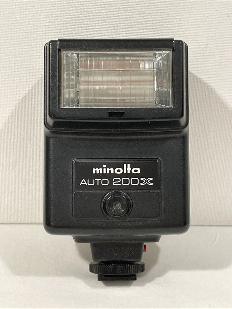 Minolta Auto 200X Flash missing battery cover