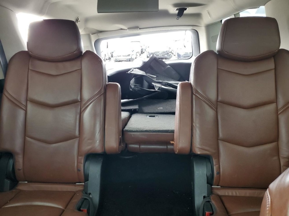 ESCALAESV 2016 Glove Box 4888349