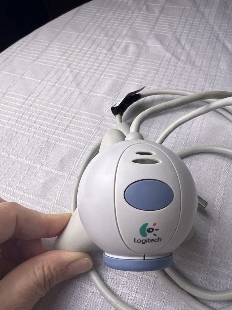 Vintage Logitech USB Webcam White & Blue – Early 2000s PC Camera – Untested