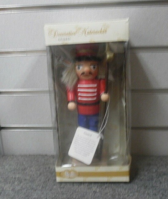 Decorative Nutcracker Guard 9" - NIB