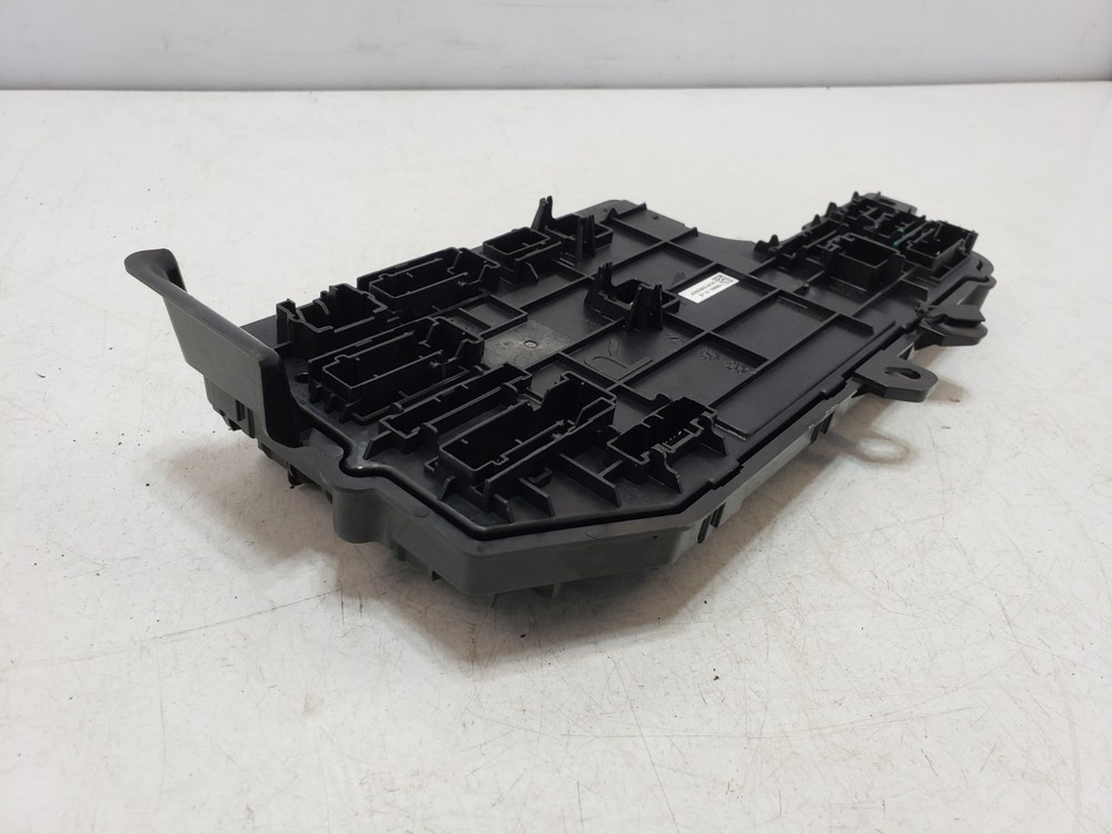✅ 21-25 OEM Tesla Model S Front Right Passenger Body Control Module