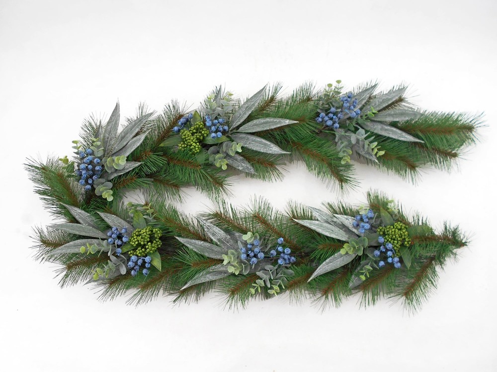 Christmas Artificial Pine Eucalyptus Blueberry Garland, 72"