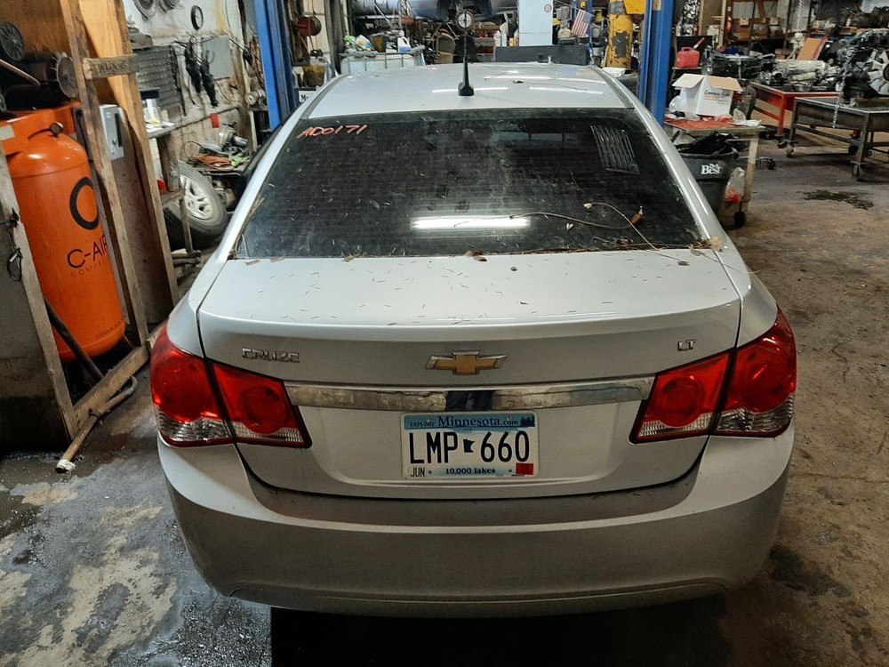 CRUZE 2012 Antenna 1073375