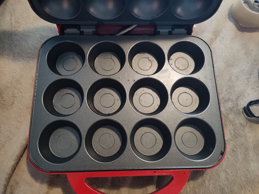 holstein cupcake maker