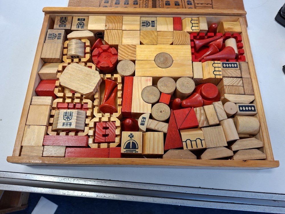 Castle Blocks 110pc Set 1990 Complete (F