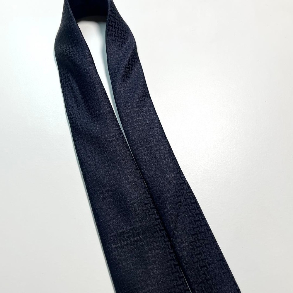Hermès Necktie H Pattern Glossy Finish Upside Down Used