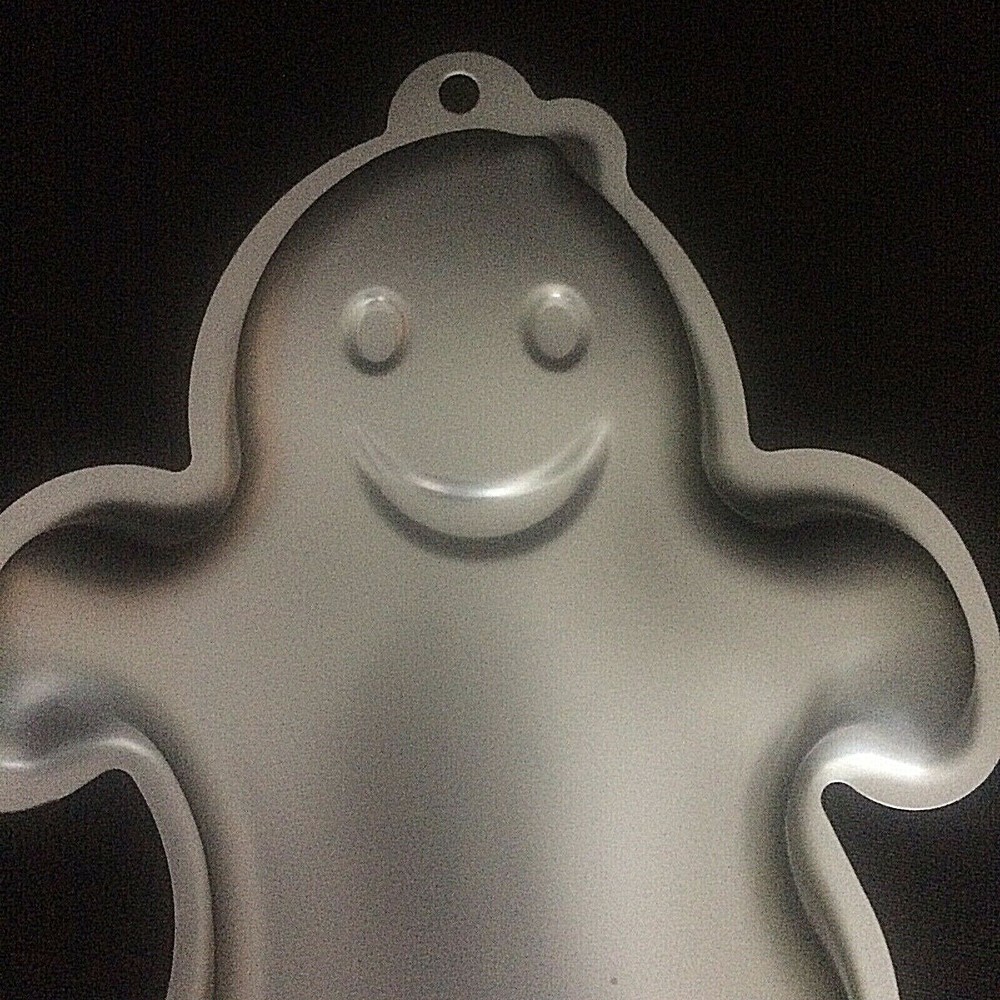 Ghost Cake Halloween 10" Baking Pan Mold Goblins Parties Wall Decor