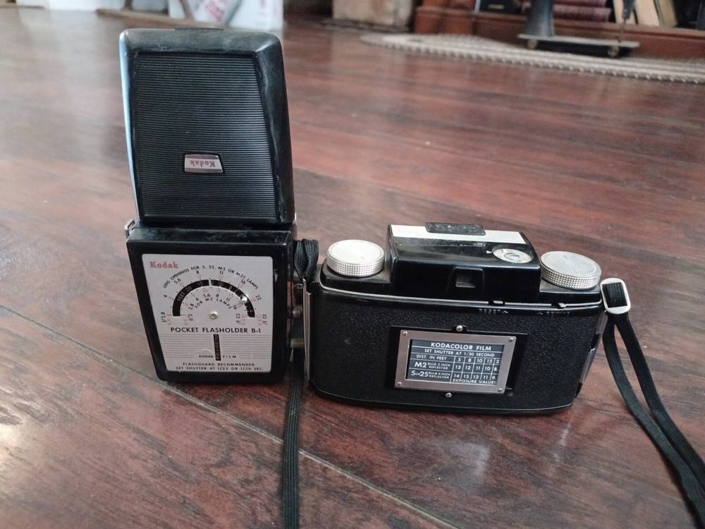 Vintage Camera 1950s Kodak Pony II With Flash Box