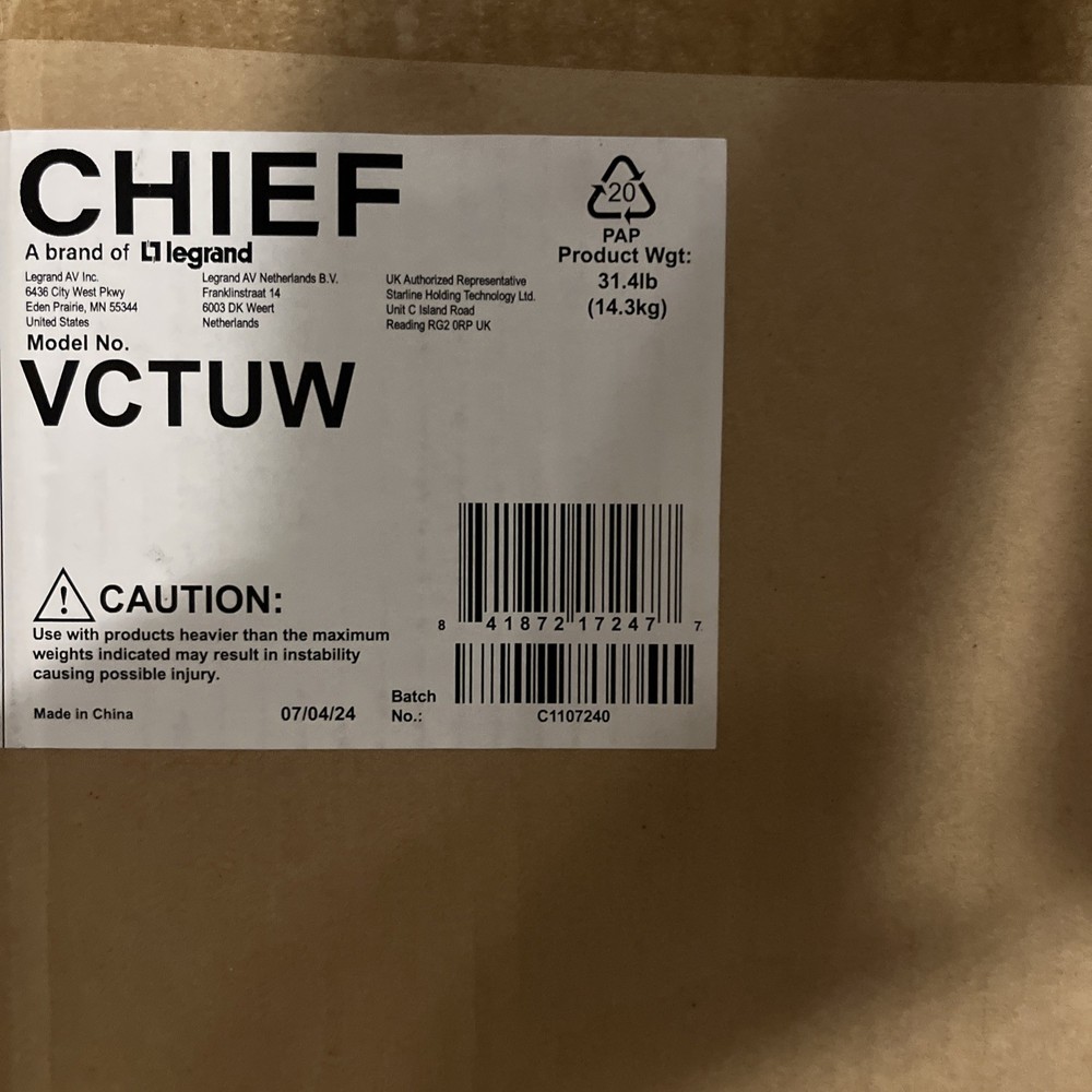 XL UNIVERSAL TOOLESS PROJECTOR MOUNT WHITE New Sealed