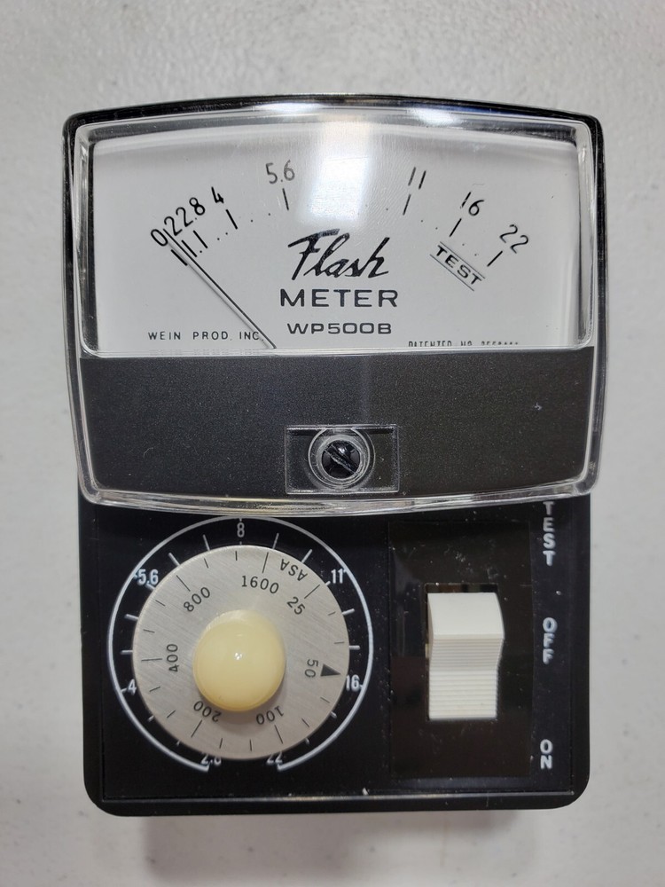 Wein Product WP500B Flash Meter With Storage Case