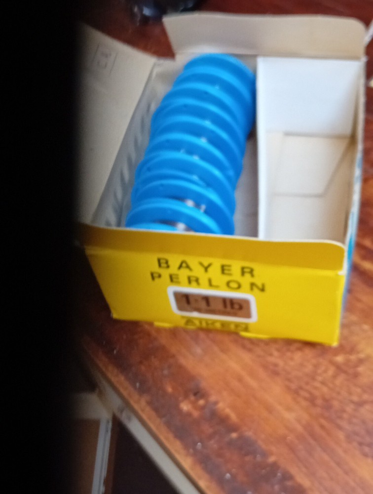 Bayer Perlon 1.1lbs - 10 Spools.