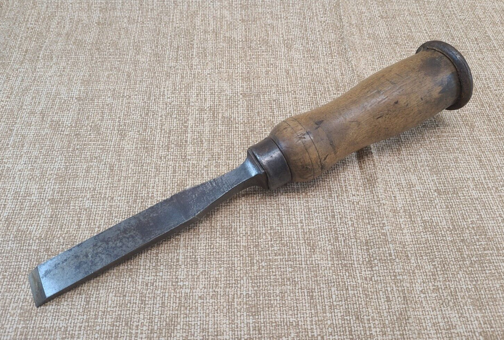 Vintage 7/8" Goldenberg Square Edge Tang Bench Chisel