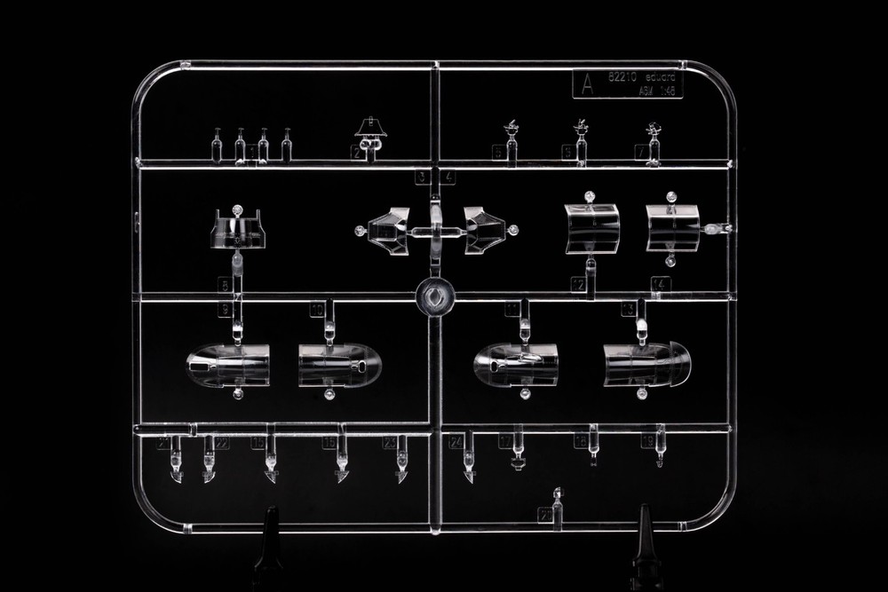 Eduard 1/48 A6M5 Zero Type 52a OVERTREES - Plastic Only - Undecorated Model Kit