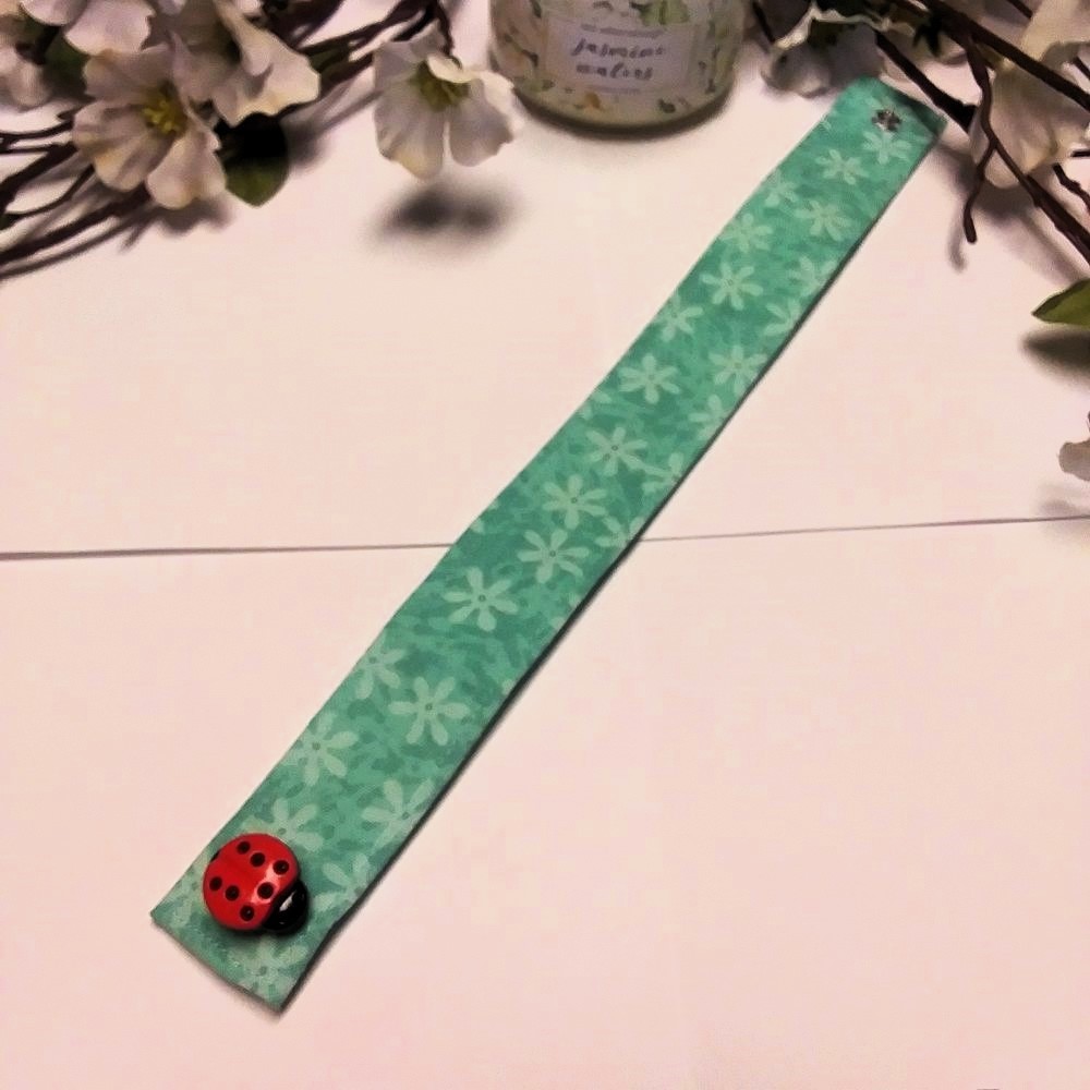 LADYBUG PICNIC 5pc Handmade Reversible Patchwork Coasters w/Holder & Button