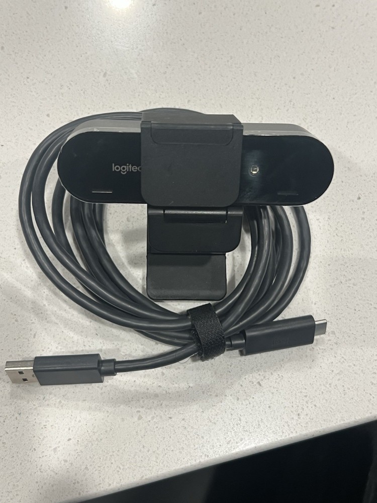 Logitech Pro 4K Webcam With Cover