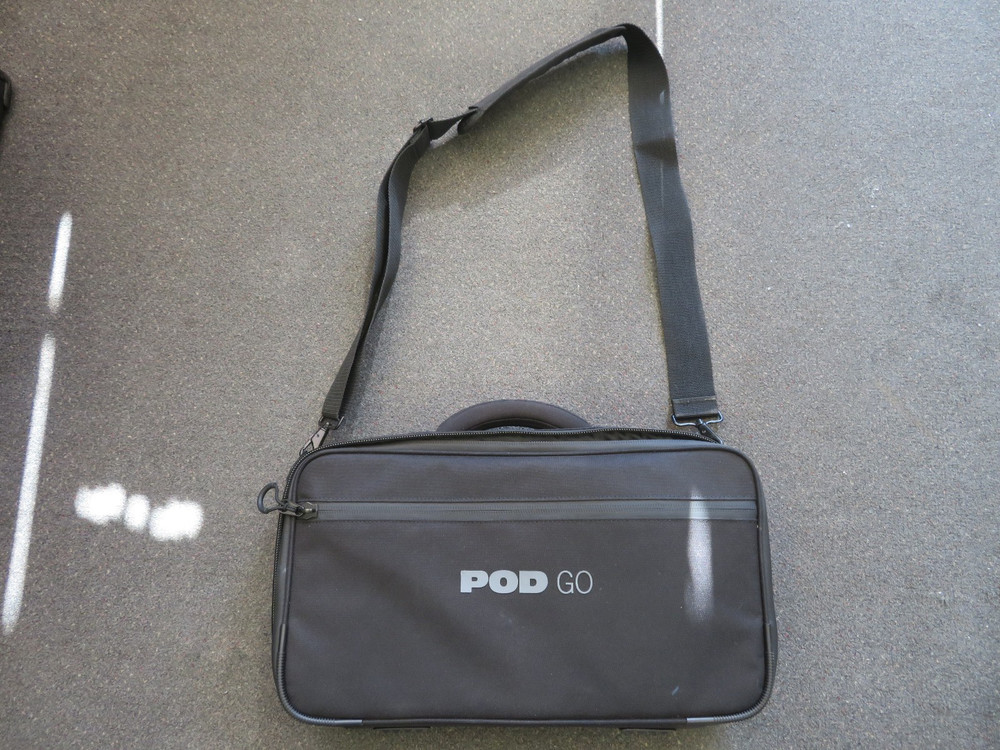 Black Line 6 Pod Go Wireless Guitar Multi-Effects Processor Pedal