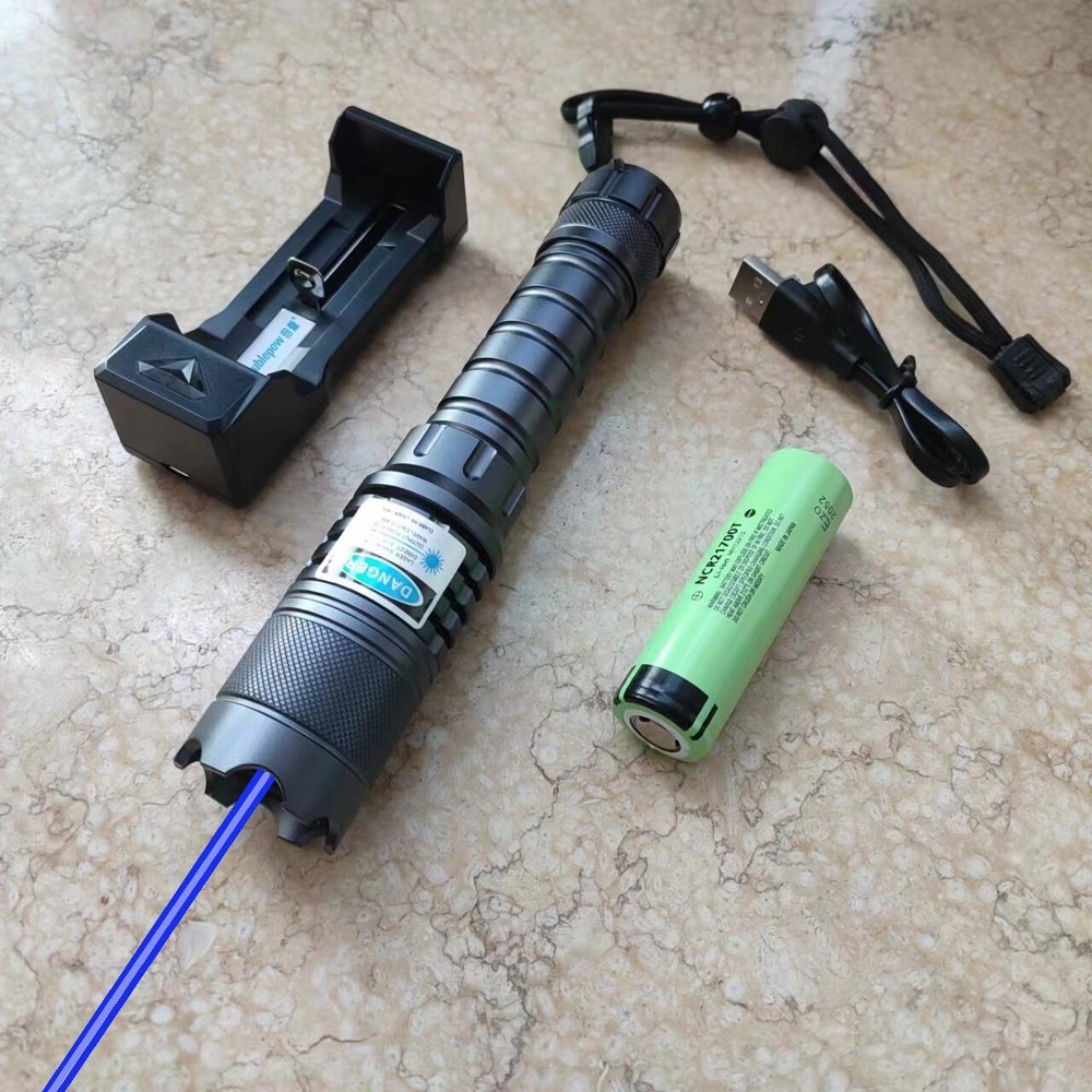 Adjustable Focus 450nm Blue Laser Pointer Visible Beam Light Charer & Batteries
