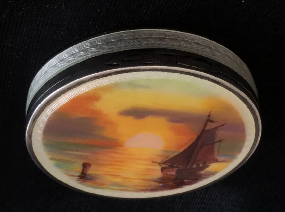 Silver and Enamel Snuff Compact or Pill Box .925 Glasgow Import Mark