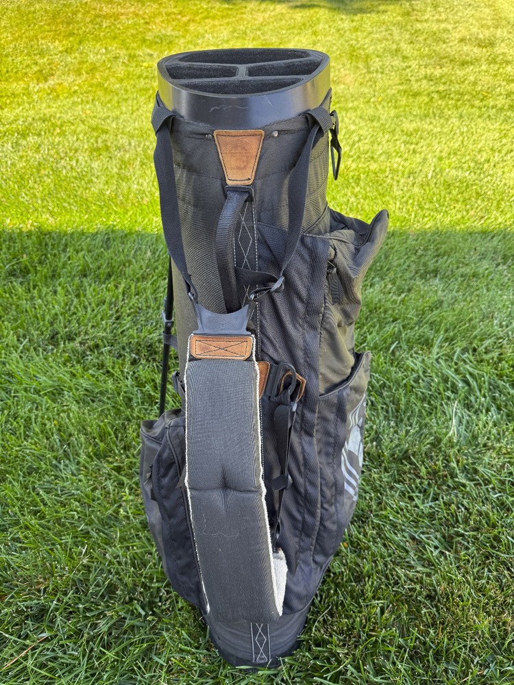 SUN MOUNTAIN Eclipse Deluxe - Black 4-Way Divide Single Strap Golf Stand Bag