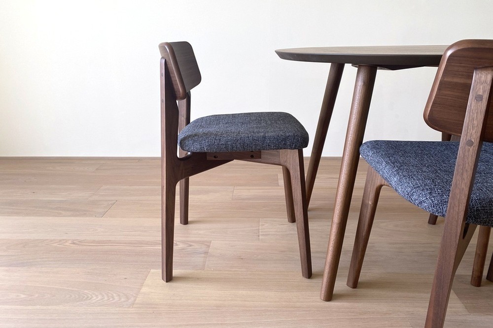 BLANC Chair (Walnut) with Fabric Seat