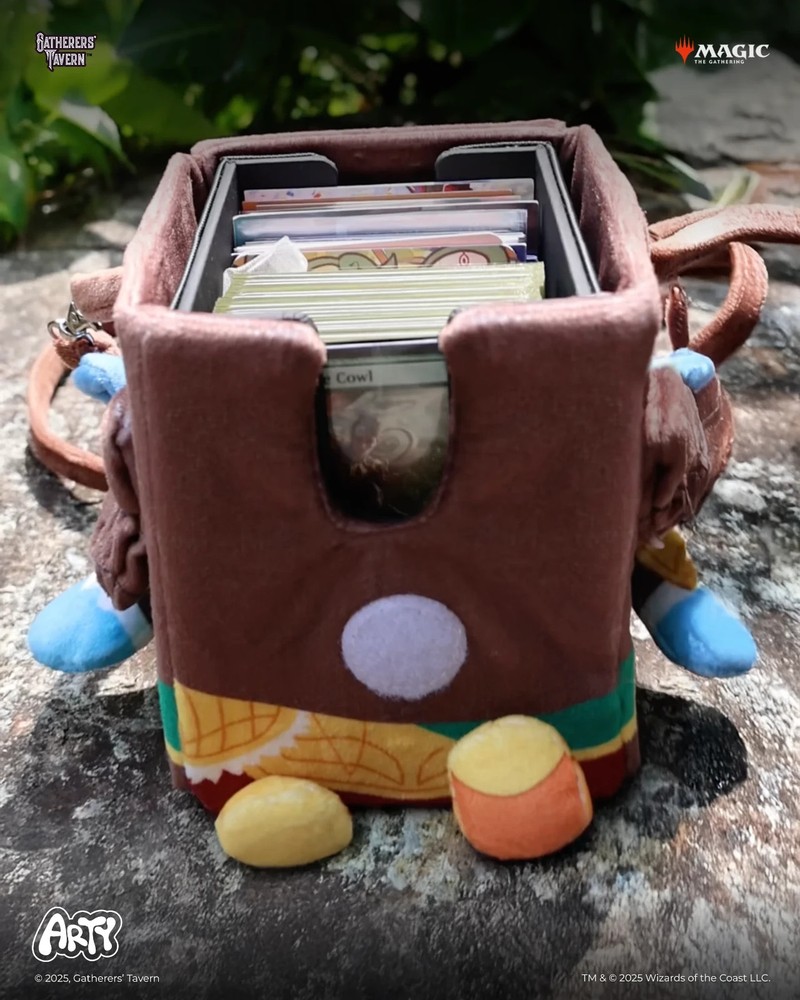 1 Gatherers' Tavern Lathril ARTY Deck Box