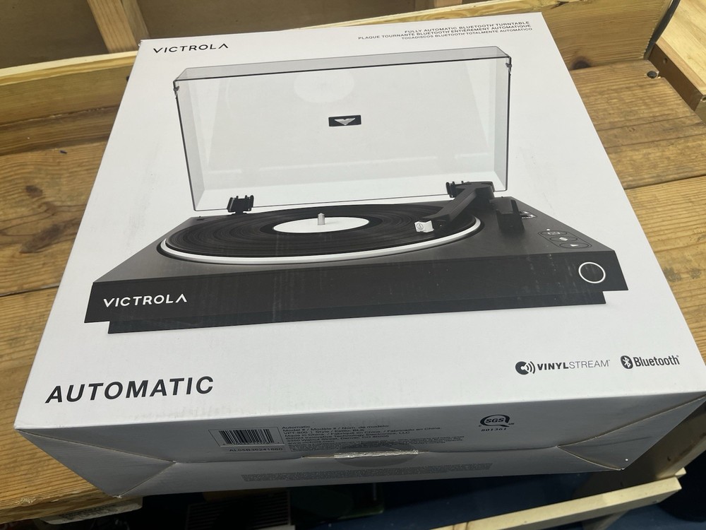 NEW OPEN BOX Victrola Automatic BT Bluetooth Model VPT-800 Record Player