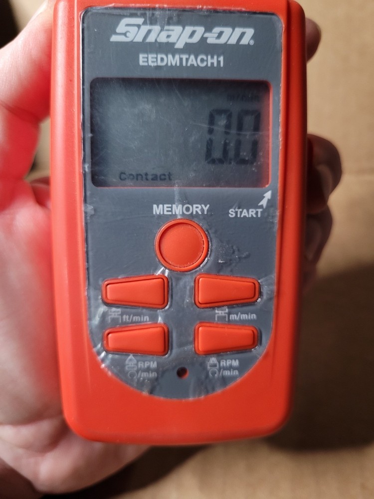 SNAP ON EEDMTACH1 DIGITAL TACHOMETER