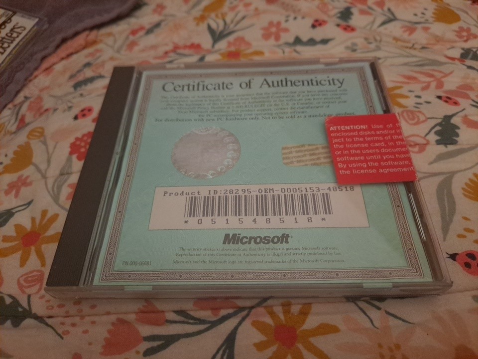 Microsoft Windows® 95 Microsoft Windows CE INSTALLATION CD