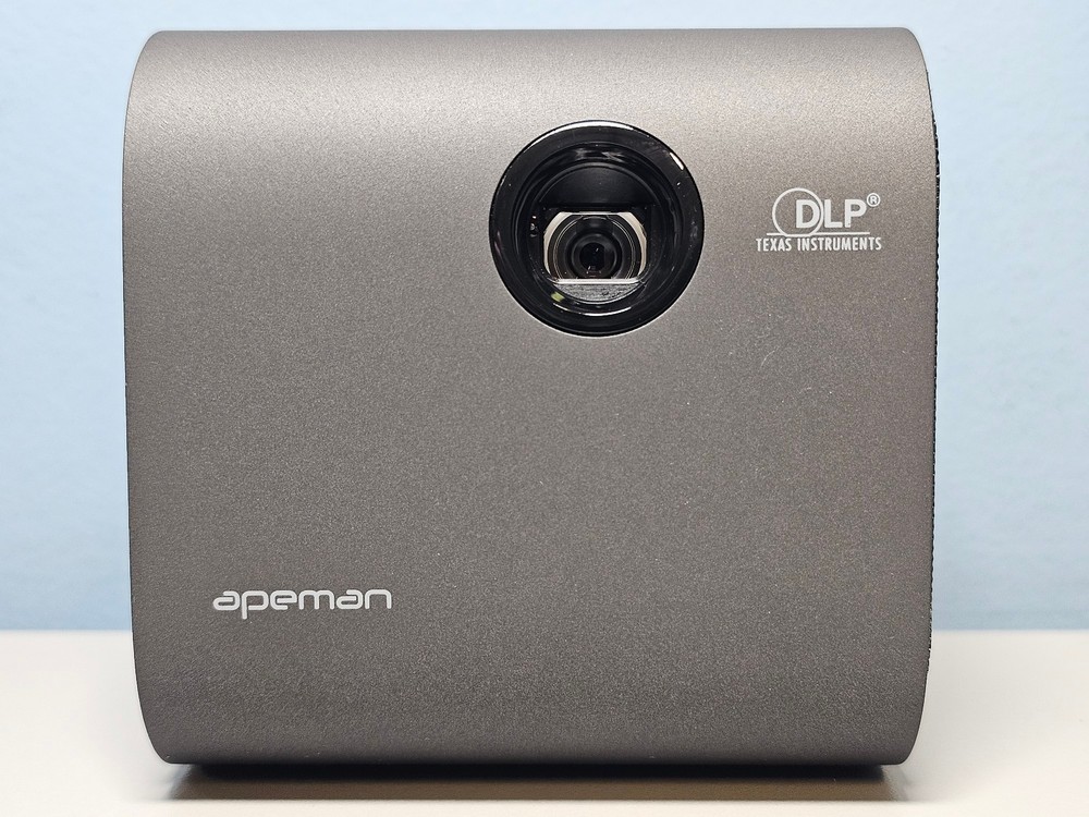 Apeman M7 Projector - 1080p -DLP Technology - Bluetooth - .8-2.6m Projection