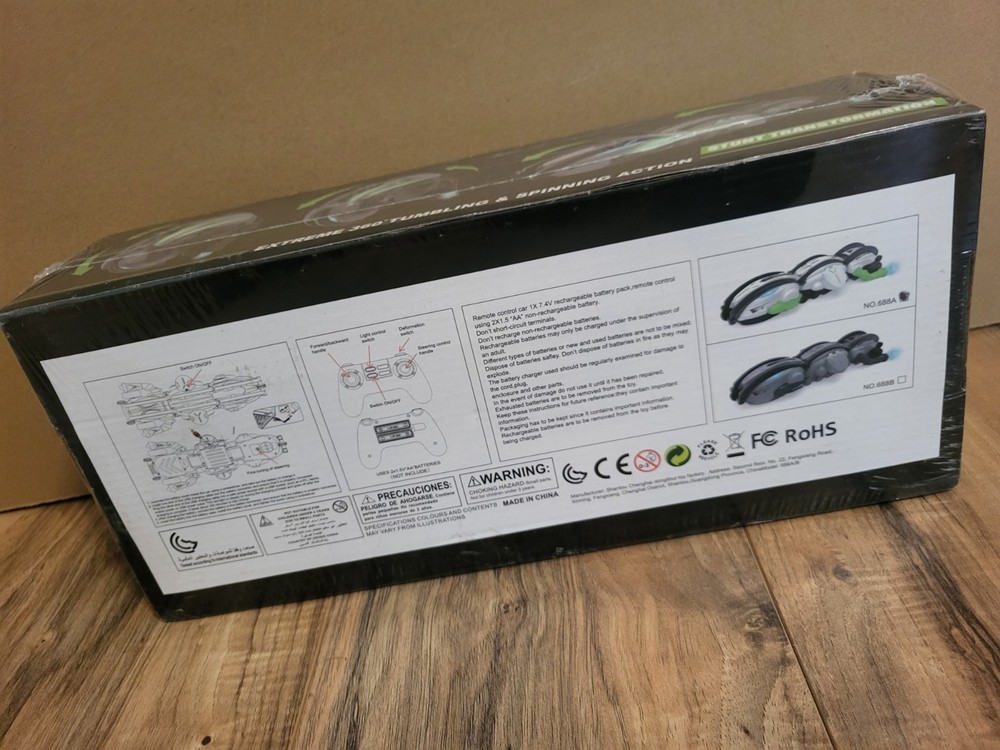 ROLLING R/C STUNT CAR - NEW