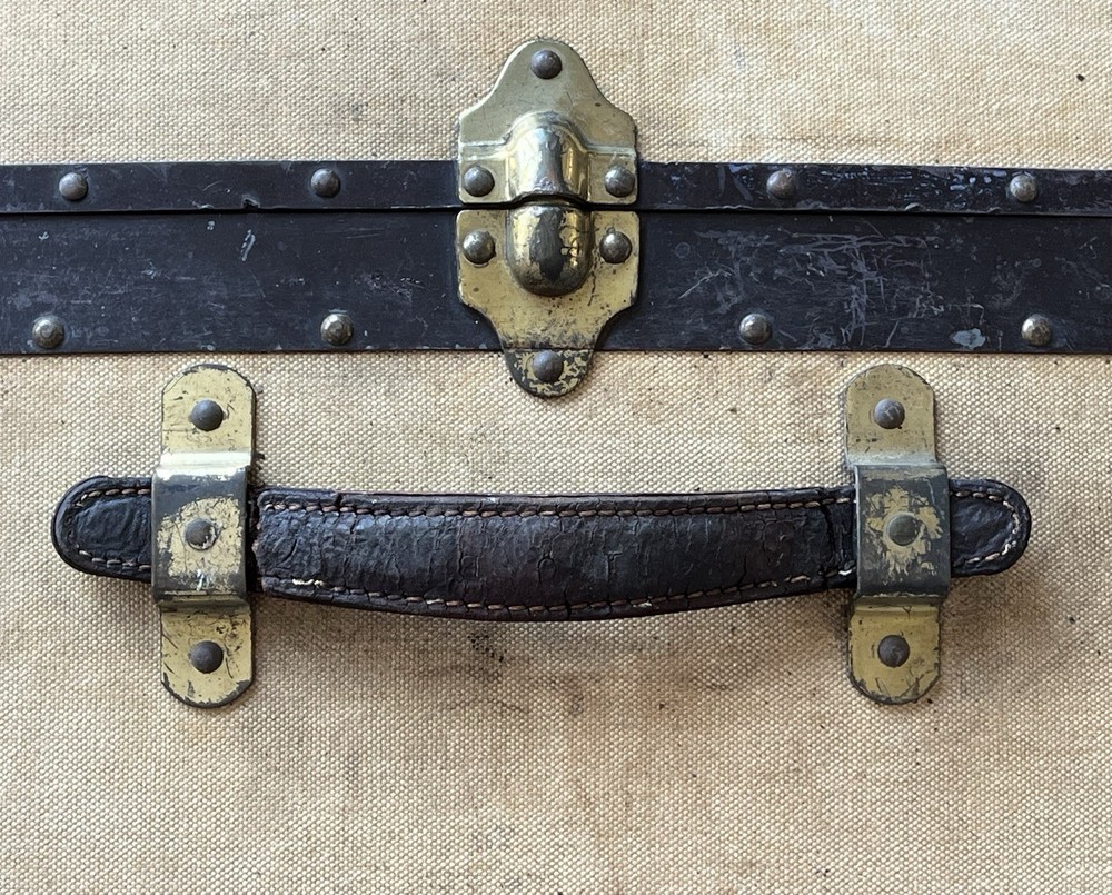 ANTIQUE OSHKOSH WARDROBE STEAMER TRUNK