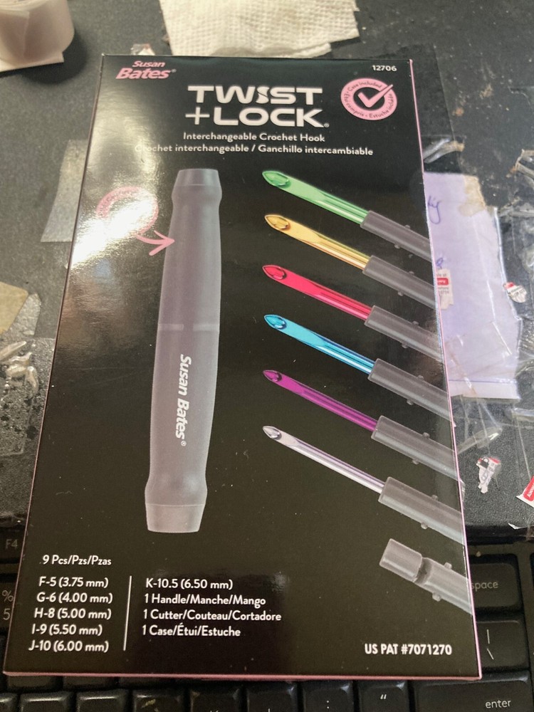 Susan Bates Twist + Lock Interchangeable Crochet Hook Set