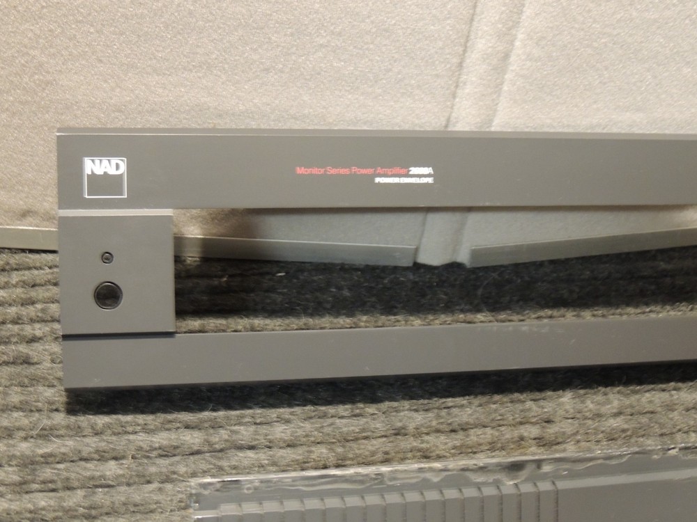 NAD 2600 A Power Amplifier Face Plate