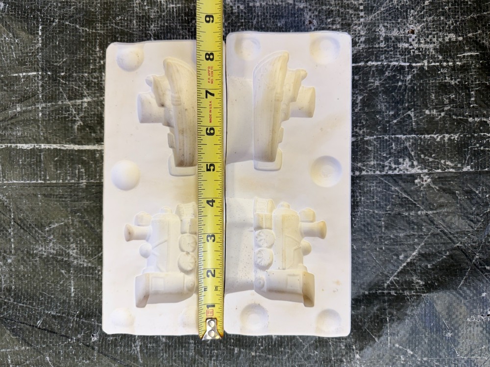 VINTAGE ALBERTA CERAMIC MOLD #643 BOAT TRAIN