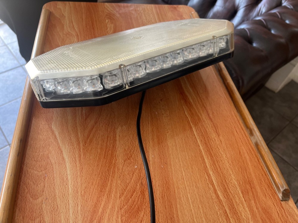 ELECTRAQUIP LED BOLT ON LIGHTBAR BEACON