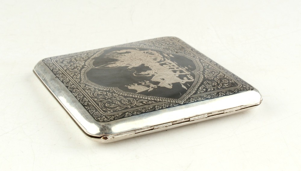 *Vintage Thai Sterling Silver Cigarette Holder Case